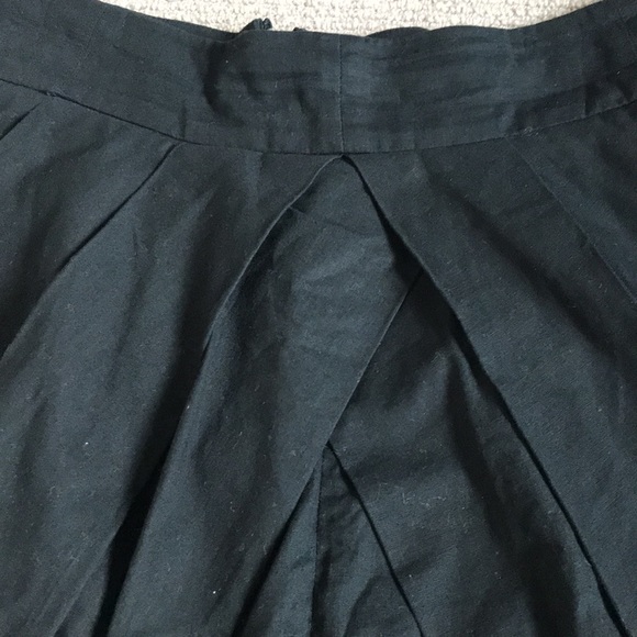 Wilfred Aritzia Black Pleated skirt 6 - Picture 4 of 6